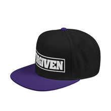 Load image into Gallery viewer, Embroidered Snapback Hat — Bold 'SEVEN' Patch Streetwear Cap